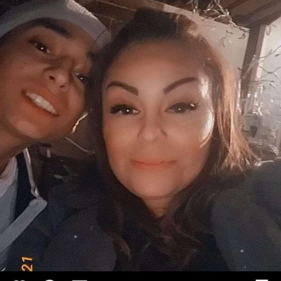 Meet your Posher, Crystal - Picture 3 of 7